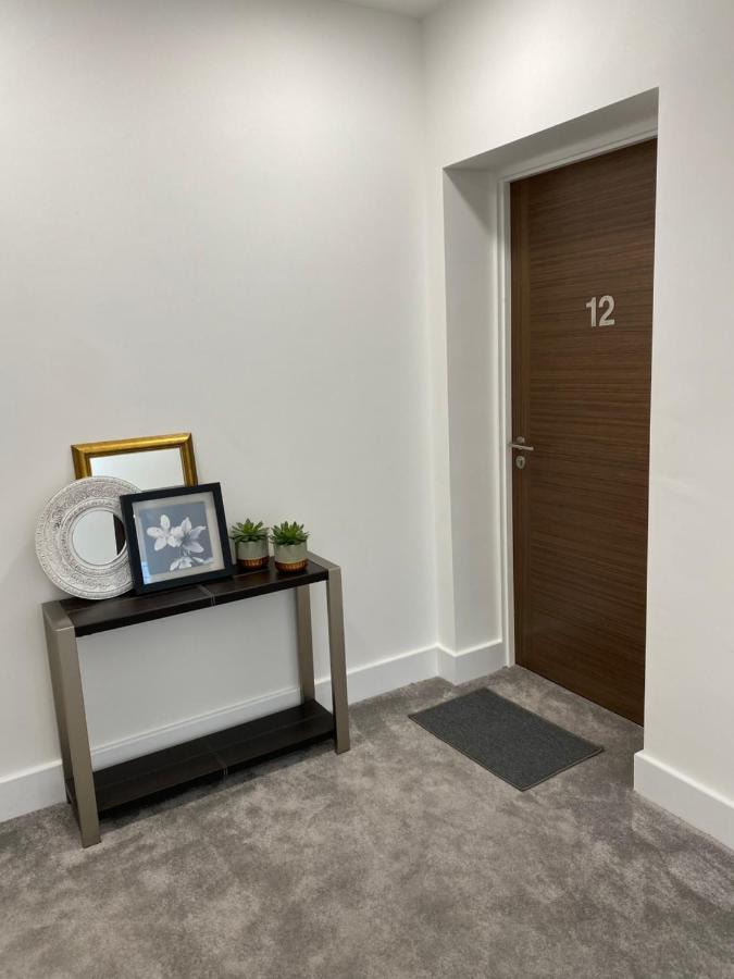 Springfield Court 12 Apartment Харогейт Екстериор снимка